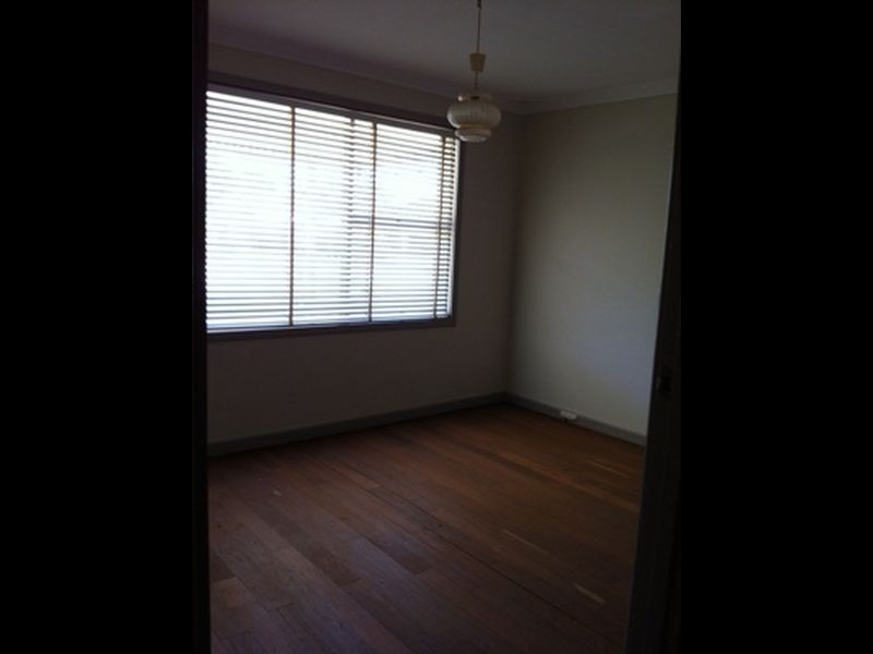 2 Wendron Street, Cloverdale WA 6105