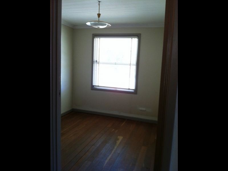 2 Wendron Street, Cloverdale WA 6105