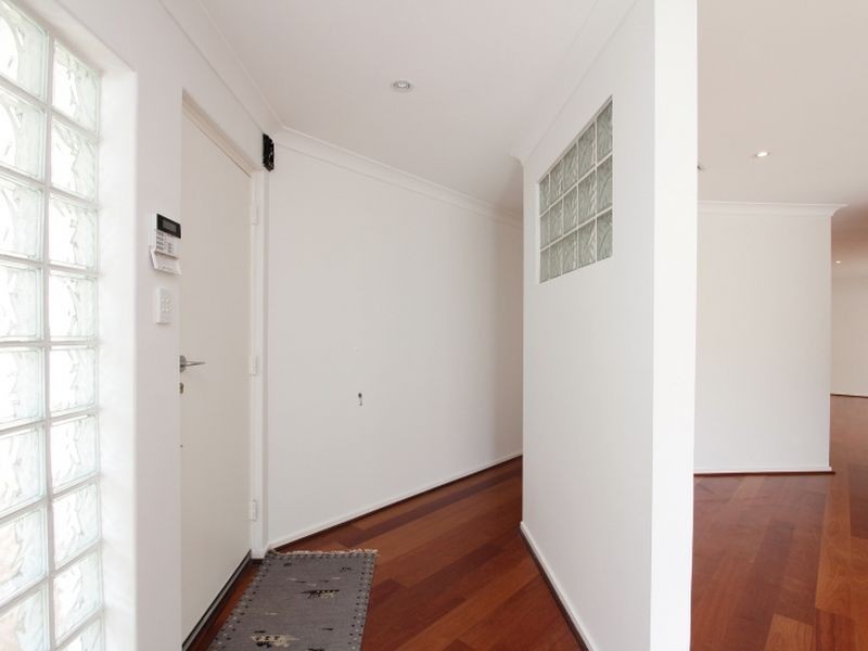 17 Rose Avenue, South Perth WA 6151