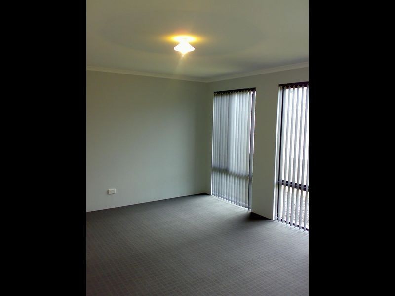 60 Ringwood Loop, Wellard WA 6170