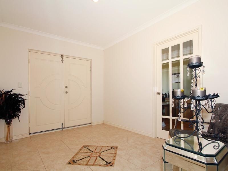 1 Crystal Turn, Beechboro WA 6063