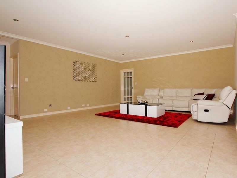 1 Crystal Turn, Beechboro WA 6063