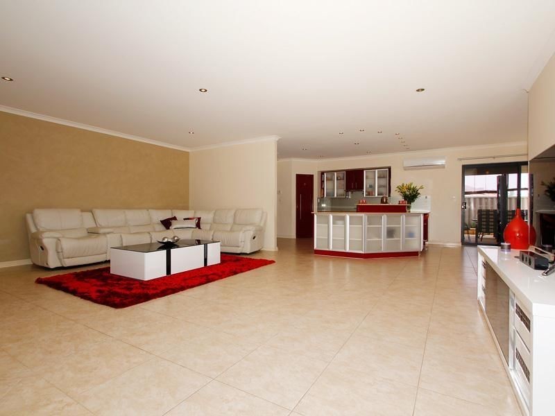 1 Crystal Turn, Beechboro WA 6063