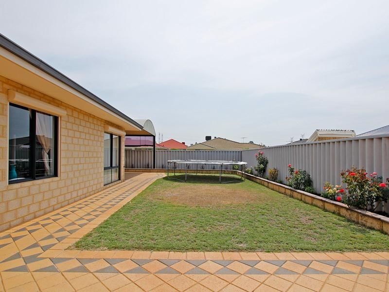 1 Crystal Turn, Beechboro WA 6063