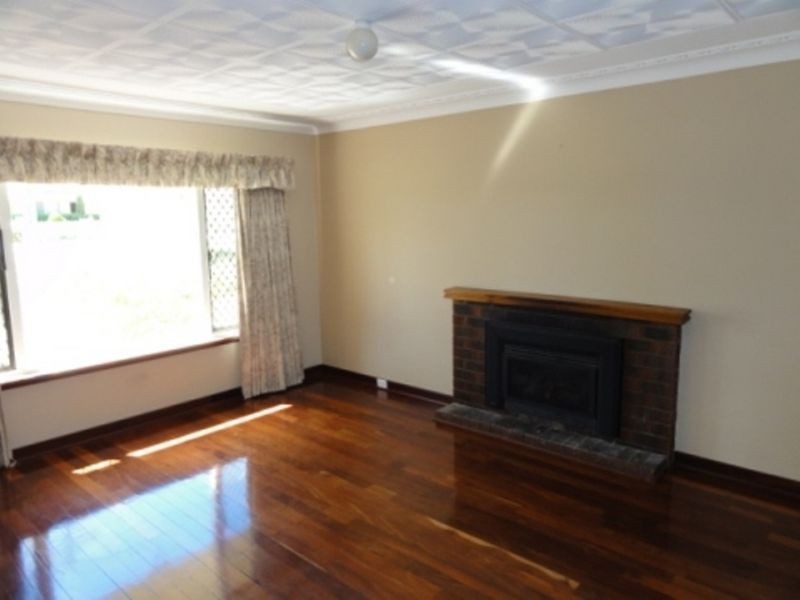 18 Oriana Street, Belmont WA 6104