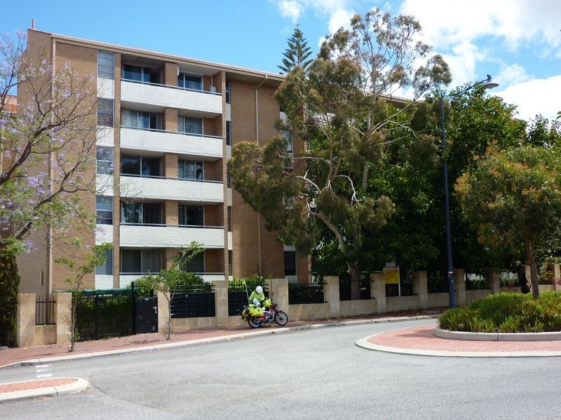 402/365 Cambridge Street, Wembley WA 6014