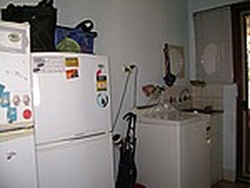 8 Tonkin Place, Girrawheen WA 6064