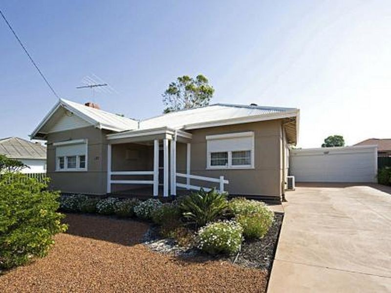 132 Toorak Road, Rivervale WA 6103