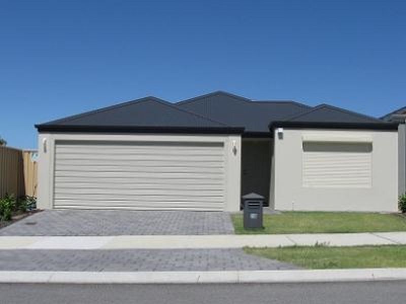 18 Maresfield Gardens, Girrawheen WA 6064