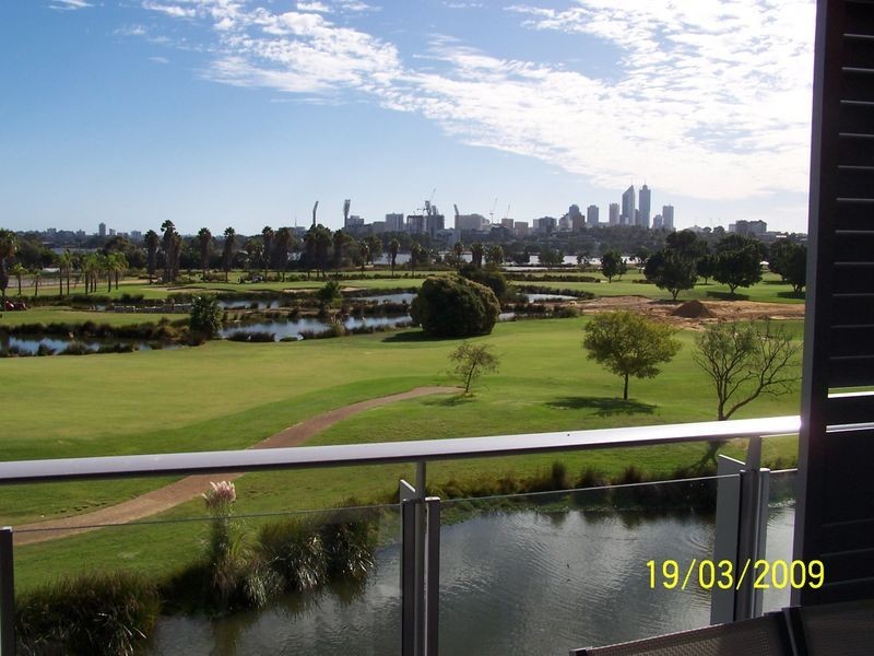 30/23 Bow River Crescent, Burswood WA 6100