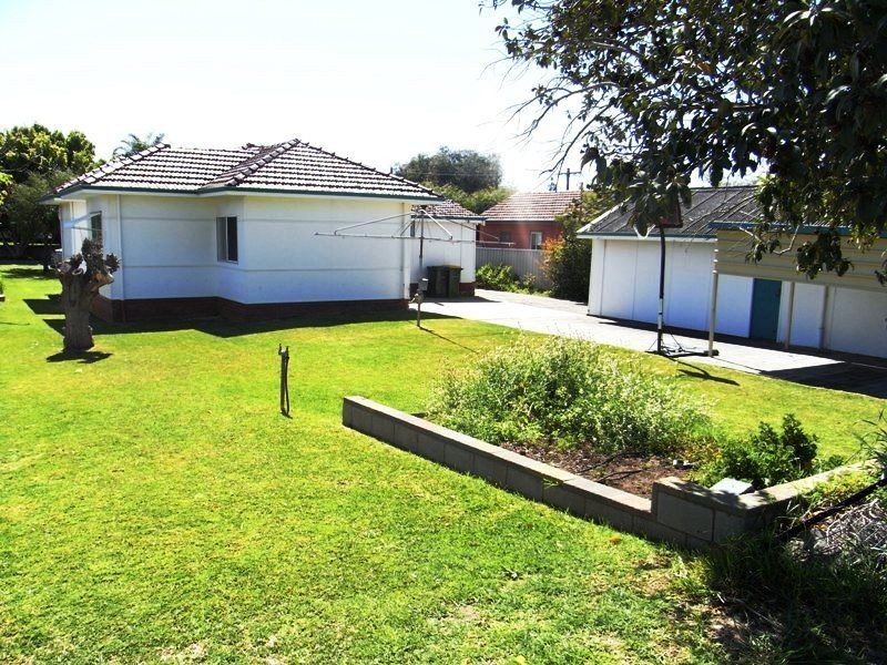 49 Lewington Street, Rockingham WA 6168