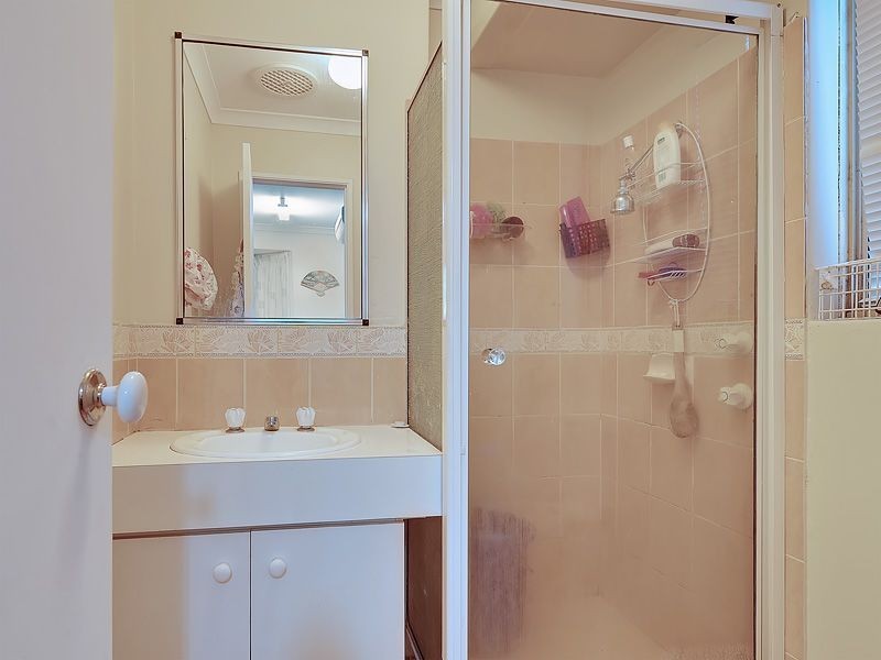 9 Rosella Place, Gosnells WA 6110