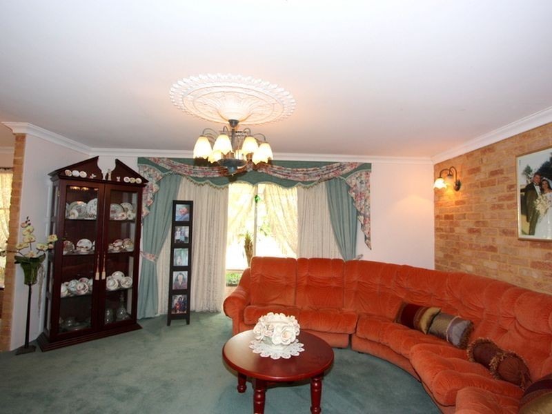 15 Sing Gardens, Walliston WA 6076