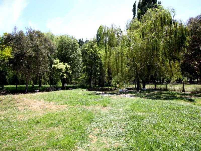 15 Sing Gardens, Walliston WA 6076