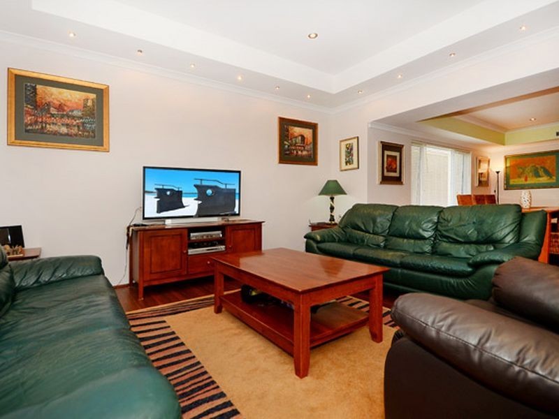 10 Mason Terrace, Mirrabooka WA 6061