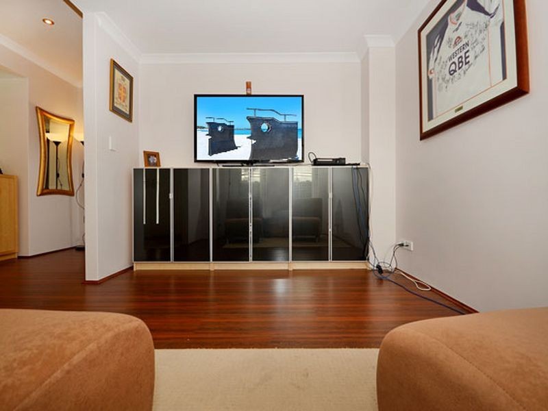 10 Mason Terrace, Mirrabooka WA 6061