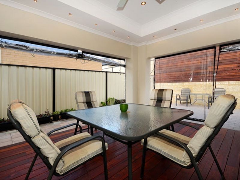 10 Mason Terrace, Mirrabooka WA 6061