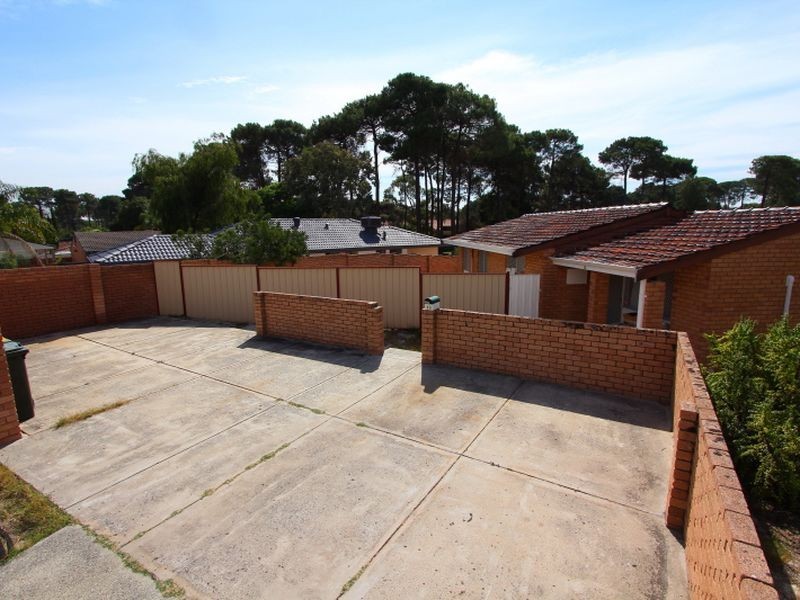 75 WALANNA DRIVE, Karawara WA 6152