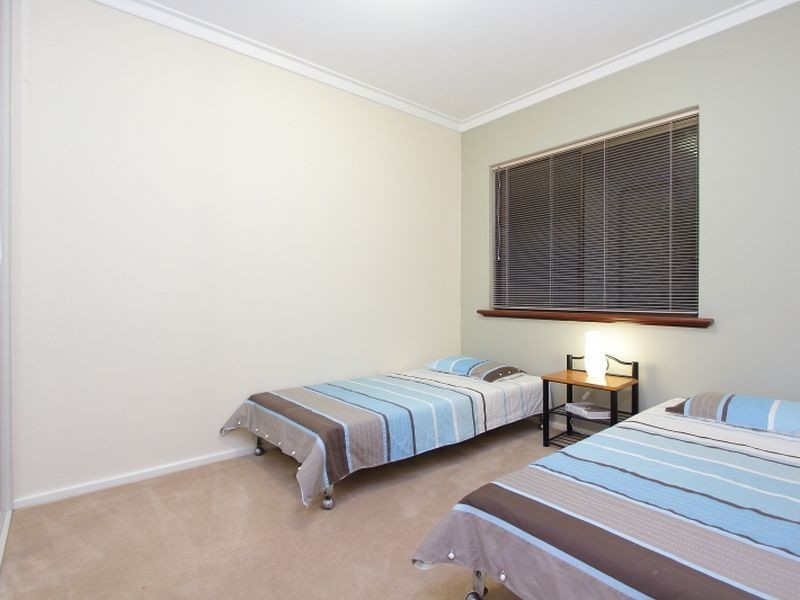 36 Rootes Road, Lesmurdie WA 6076