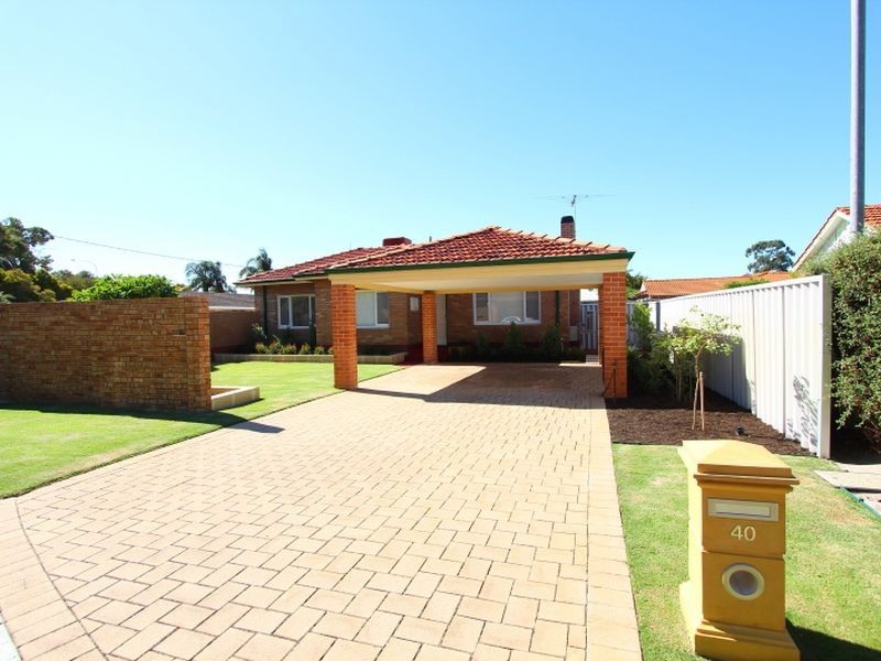 40 Tudor  Avenue (South), Shelley WA 6148