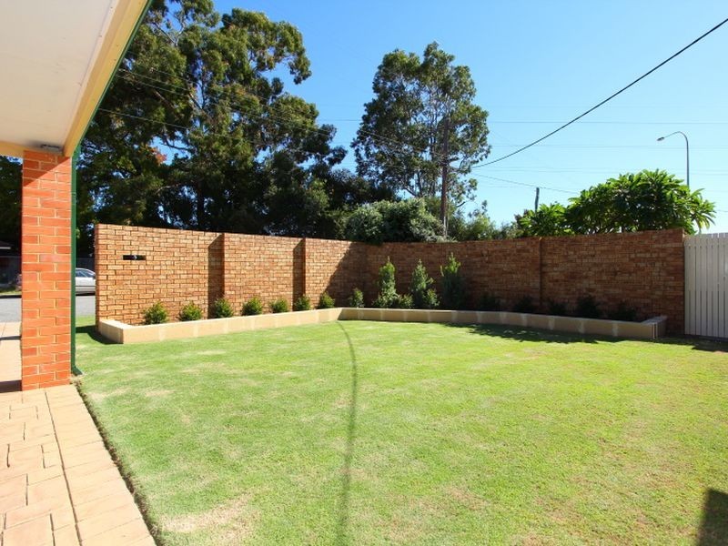 40 Tudor  Avenue (South), Shelley WA 6148