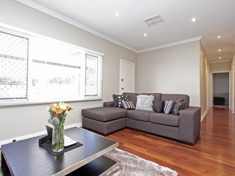 40 Tudor  Avenue (South), Shelley WA 6148