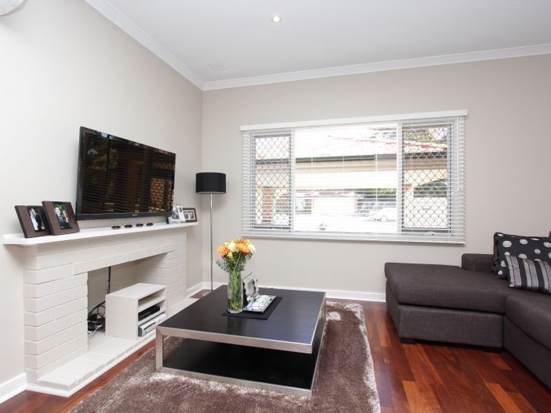 40 Tudor  Avenue (South), Shelley WA 6148