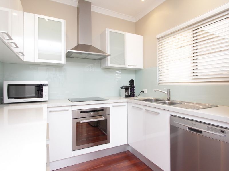 40 Tudor  Avenue (South), Shelley WA 6148