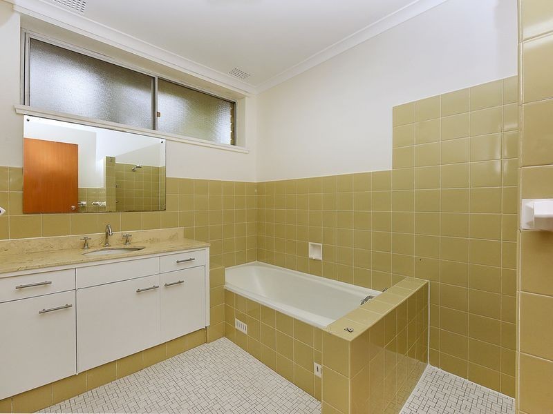 32B Day Road, Cheltenham NSW 2119