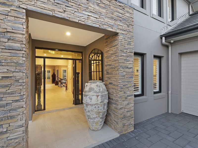 8 Yarralumla Way, West Pennant Hills NSW 2125