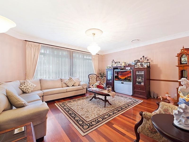 45 Appletree Drive, Cherrybrook NSW 2126