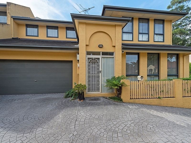 27 Peartree Circuit, West Pennant Hills NSW 2125