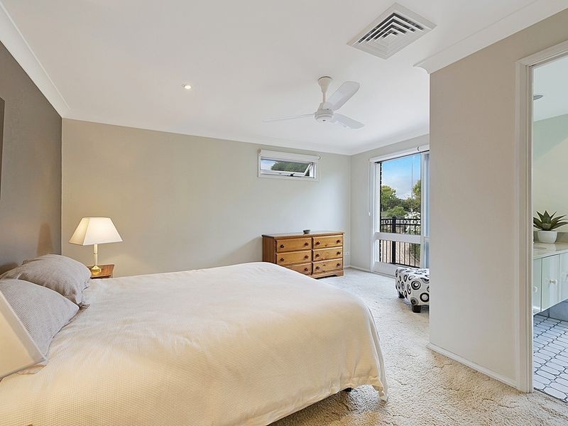 38 Battlement Crescent, Castle Hill NSW 2154