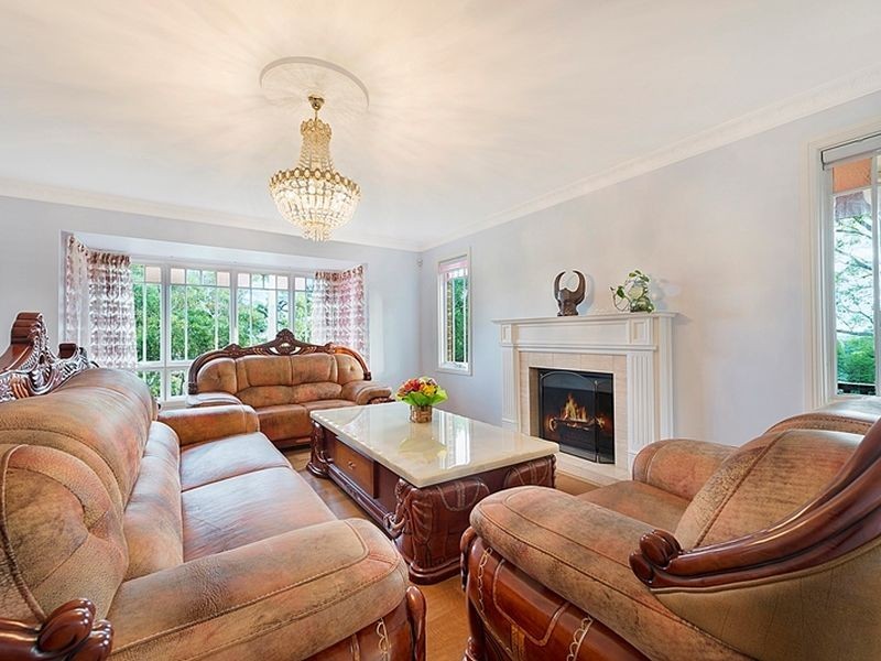 77 Oratava Avenue, West Pennant Hills NSW 2125