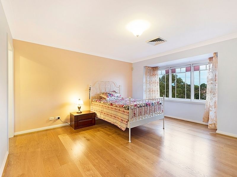 77 Oratava Avenue, West Pennant Hills NSW 2125