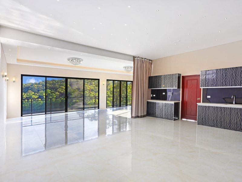 170 Lugarno Parade, Lugarno NSW 2210