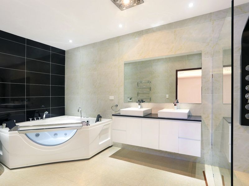 170 Lugarno Parade, Lugarno NSW 2210