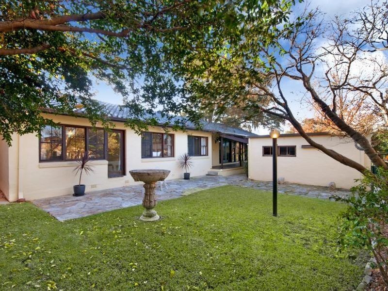 8 Stringybark Close, Westleigh NSW 2120