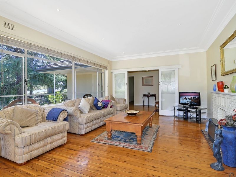 8 Sutherland Road, Cheltenham NSW 2119