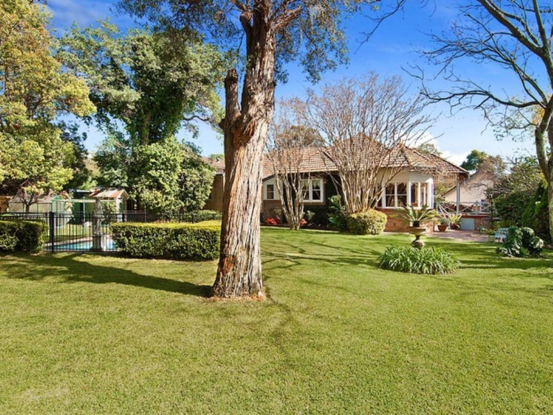 15 The Boulevard, Cheltenham NSW 2119