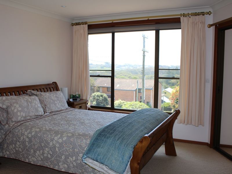 34 High Street, Black Head NSW 2430