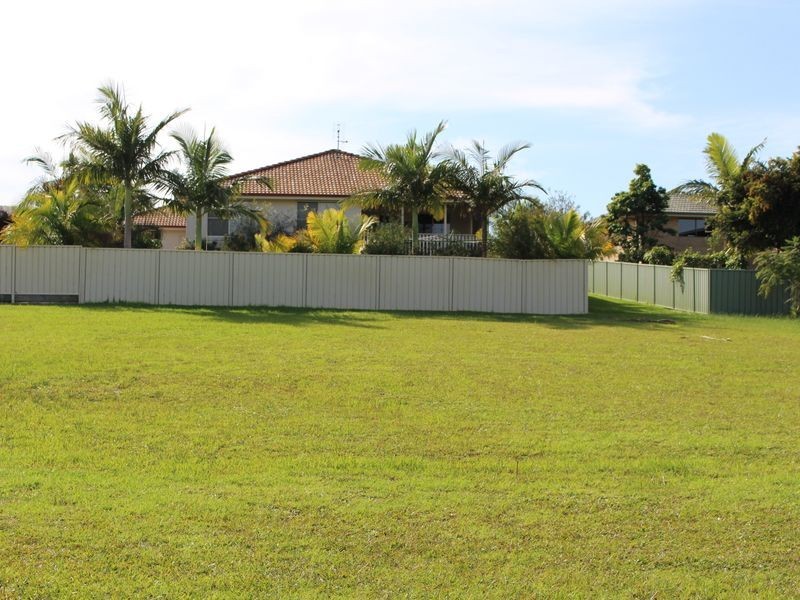 6 Bellevue Place, Hallidays Point NSW 2430