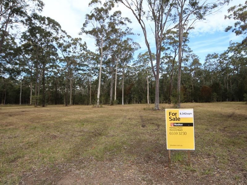 19 Woodlands Drive, Hallidays Point NSW 2430