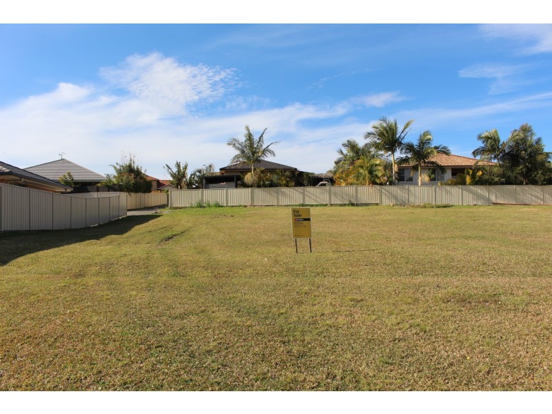 12 Bellevue Place, Hallidays Point NSW 2430
