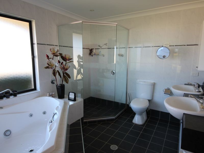 67 Hilltop Parkway, Tallwoods Village NSW 2430