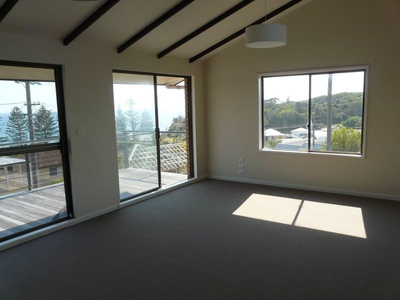 Hallidays Point NSW 2430