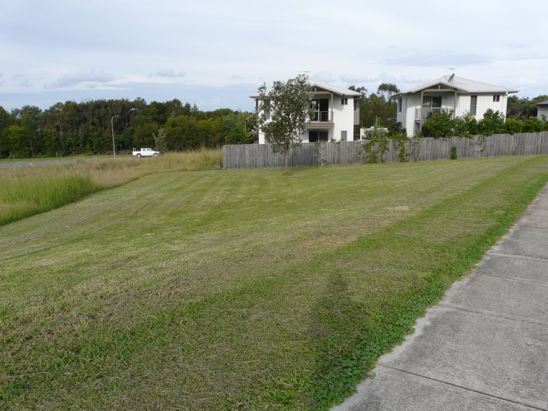 6 Pearl Place, Diamond Beach NSW 2430