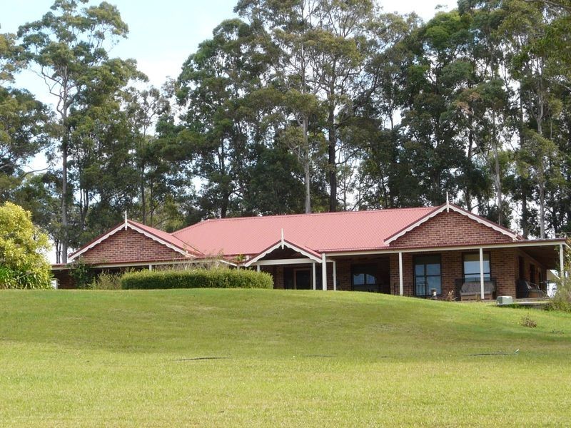 33 Figtree Drive, Diamond Beach NSW 2430