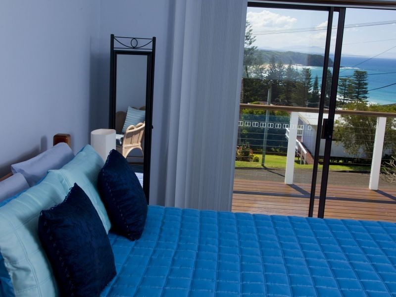 36 High Street, Black Head NSW 2430