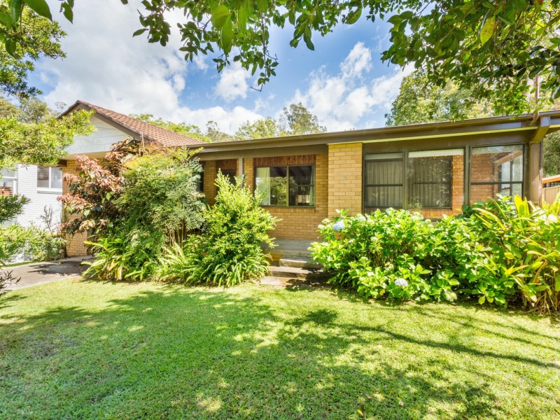 6 Redhead Road, Hallidays Point NSW 2430